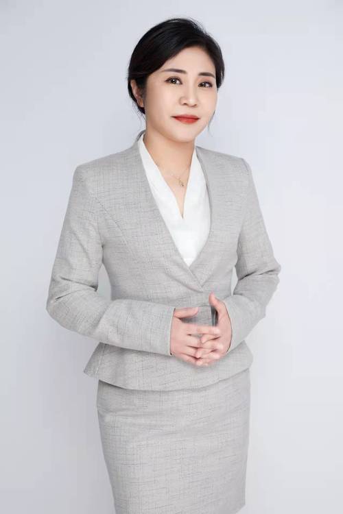  女教授