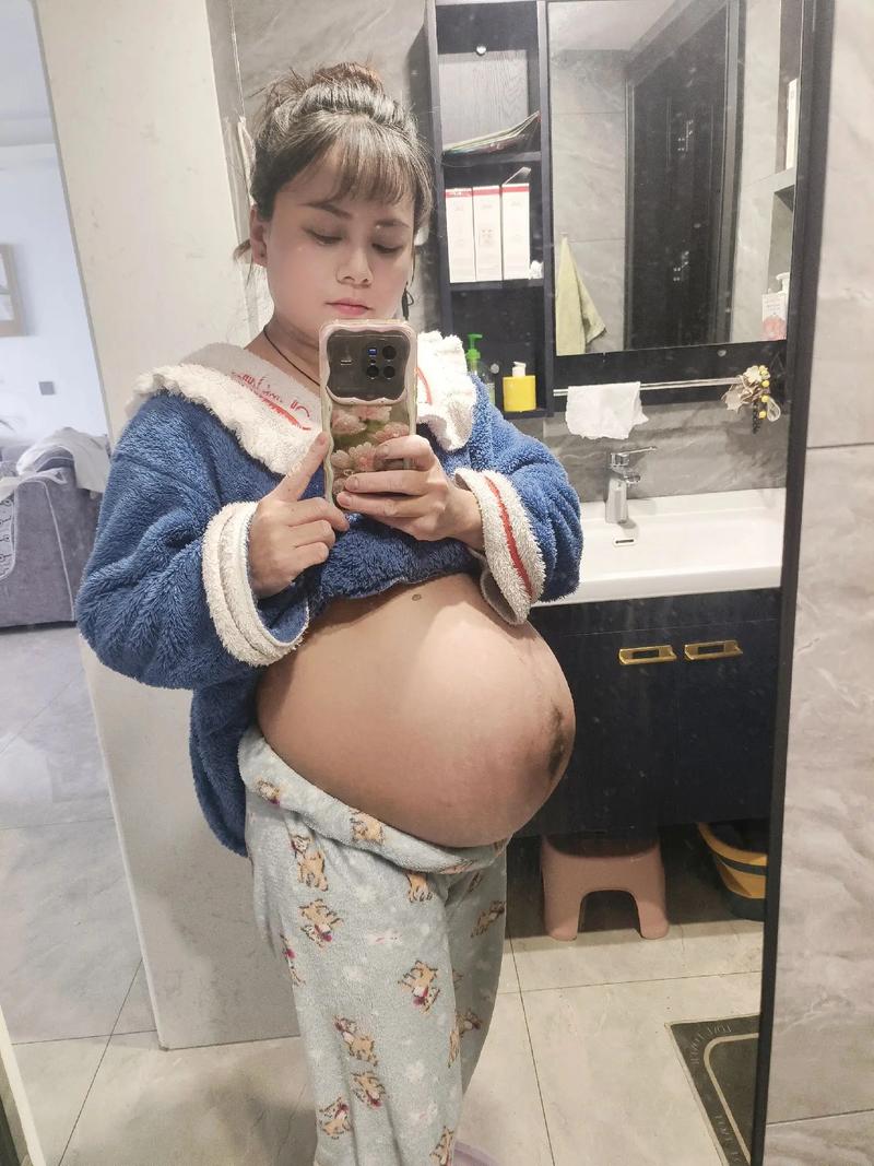  足月