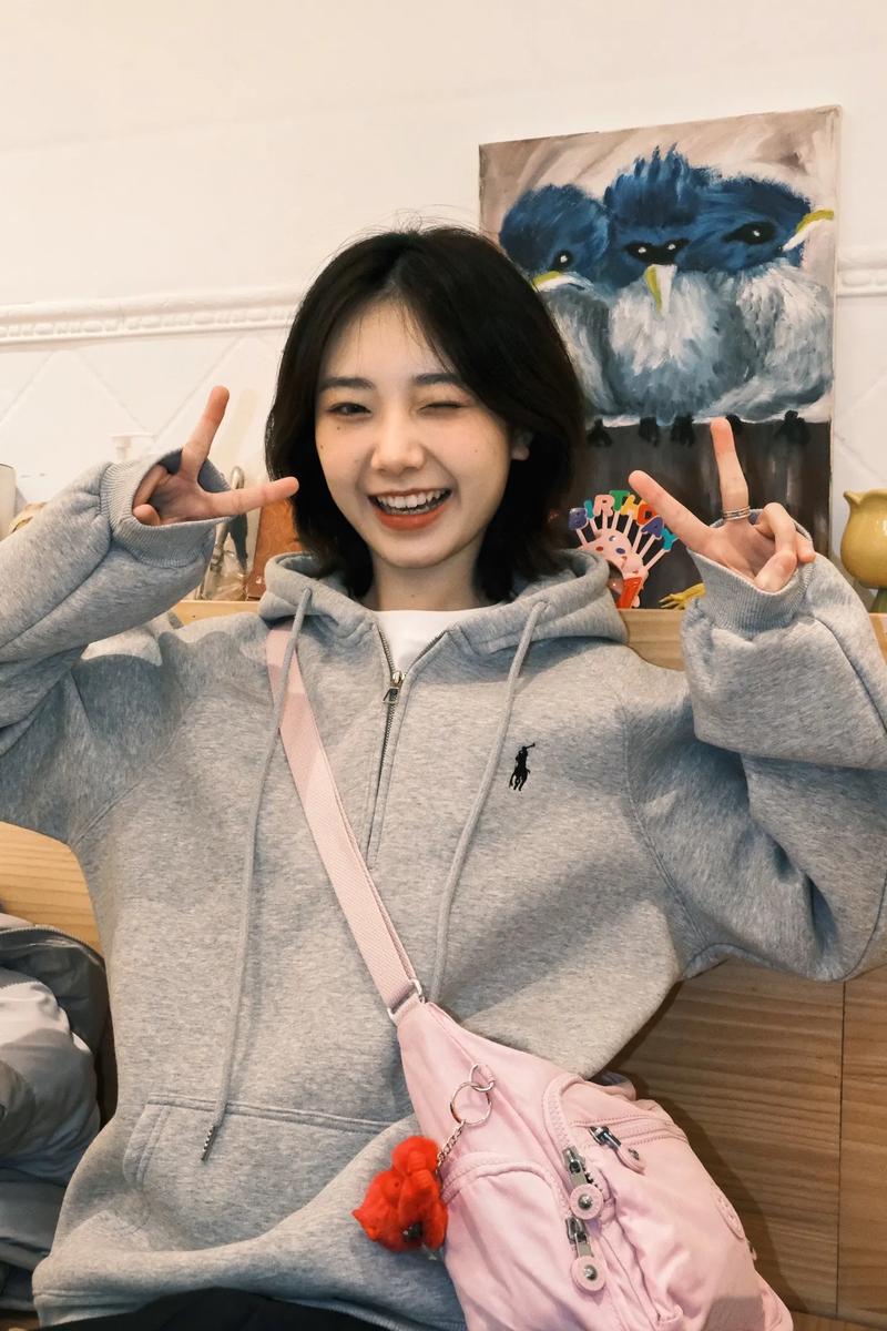 女生