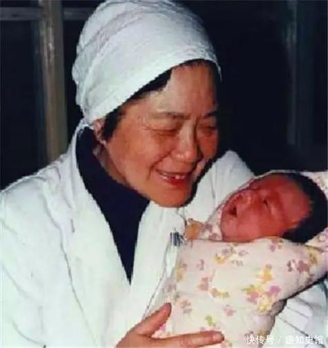 揭秘中国首例试管婴儿的母亲是谁？