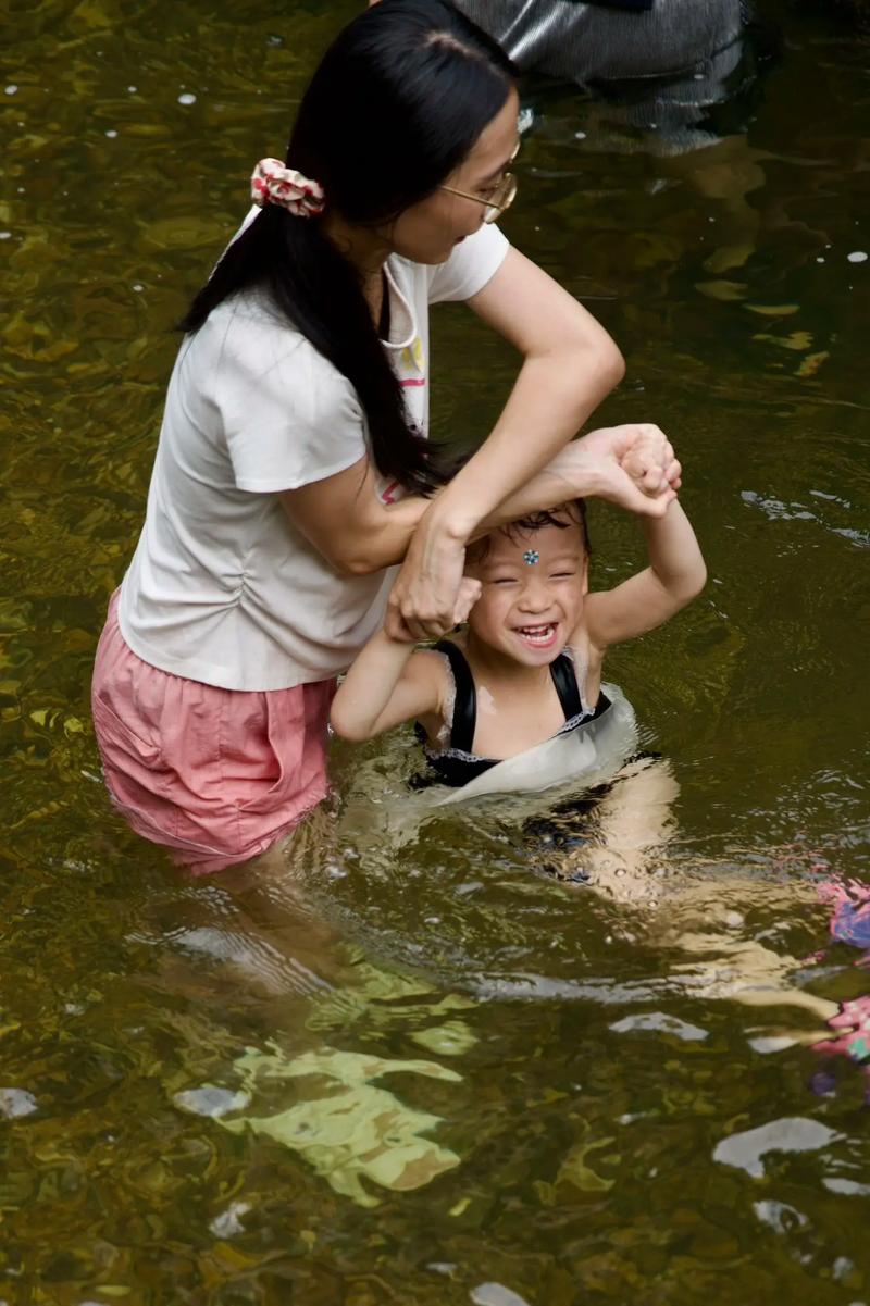  戏水寻宝